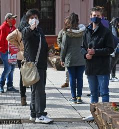 Foto de la galería: Estudiante prodigio, trabajadores comprometidos y muchos otros amigos, en nuestra querida Posadas