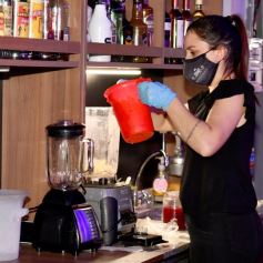 Foto de la galería: Noche de sábado en Oleg