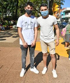 Foto de la galería: Los amigos de Posadas, relajados en agosto