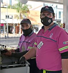 Foto de la galería: Los amigos de Posadas, relajados en agosto