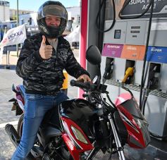 Foto de la galería: Los amigos de Posadas, relajados en agosto