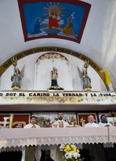 Foto de la galería: La pandemia no impidió el emocionado homenaje a San Cayetano en su día