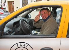 Foto de la galería: Recorrida por Posadas: desde los Leones Solidarios hasta los amigos de la tele, en su día