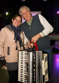 Foto de la galería: Tercer festival solidario y online del ciclo Espacios Culturales, en Itaembé Miní