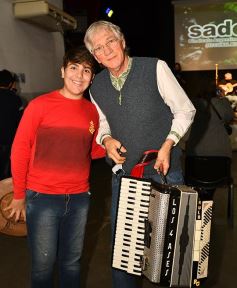 Foto de la galería: Tercer festival solidario y online del ciclo Espacios Culturales, en Itaembé Miní
