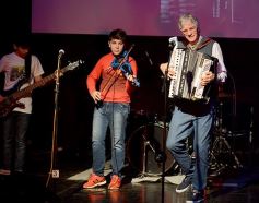 Foto de la galería: Tercer festival solidario y online del ciclo Espacios Culturales, en Itaembé Miní