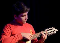 Foto de la galería: Tercer festival solidario y online del ciclo Espacios Culturales, en Itaembé Miní