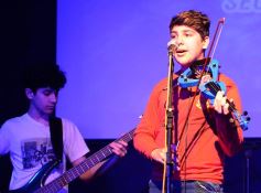 Foto de la galería: Tercer festival solidario y online del ciclo Espacios Culturales, en Itaembé Miní