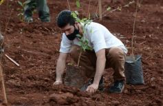 Foto de la galería: Carlos E. Enriquez S.A celebró el Día del Árbol plantando ejemplares en la Reserva Campo San Juan