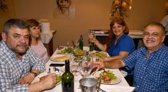 Foto de la galería: Noche de sábado en el coqueto restaurante El Rancho