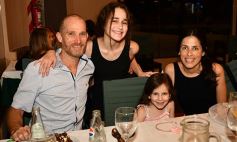 Foto de la galería: Noche de sábado en el coqueto restaurante El Rancho