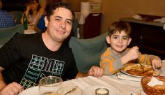 Foto de la galería: Noche de sábado en el coqueto restaurante El Rancho