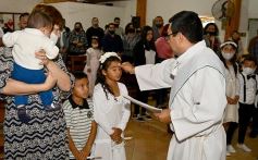 Foto de la galería: Mañana de Bautismo en la parroquia Nuestra Señora de Luján
