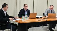 Foto de la galería: Los ministros Pérez y Kreimer pasaron por la Comisión de Presupuesto de la Cámara