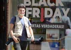 Foto de la galería: Un Black Friday con paisaje diferente, pero con la misma esencia en Posadas