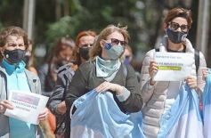 Foto de la galería: Agencias de turismo visibilizaron la crisis del sector con una protesta