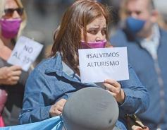 Foto de la galería: Agencias de turismo visibilizaron la crisis del sector con una protesta