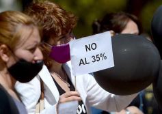 Foto de la galería: Agencias de turismo visibilizaron la crisis del sector con una protesta