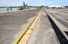 Foto de la galería: Misiones y Nación firmaron un convenio para adquirir equipamiento destinado al Puerto de Posadas