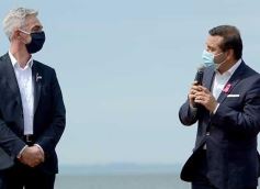 Foto de la galería: Misiones y Nación firmaron un convenio para adquirir equipamiento destinado al Puerto de Posadas