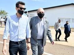 Foto de la galería: Misiones y Nación firmaron un convenio para adquirir equipamiento destinado al Puerto de Posadas