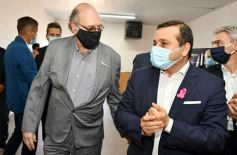 Foto de la galería: Misiones y Nación firmaron un convenio para adquirir equipamiento destinado al Puerto de Posadas