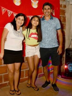 Foto de la galería: Compartimos con Luz Morena la alegría de su Confirmación