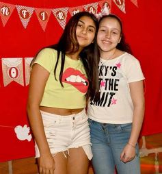 Foto de la galería: Compartimos con Luz Morena la alegría de su Confirmación