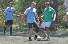 Foto de la galería: Trabajadores de El Territorio mostraron su destreza para el fútbol en una jornada de confraternidad