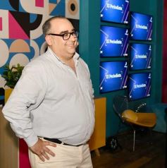 Foto de la galería: El Periodista y un invitado muy especial: Dr Drink Amarilla