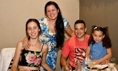 Foto de la galería: Noche de sábado en el complejo gastronómico Mendieta