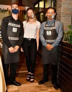 Foto de la galería: Noche de sábado en el complejo gastronómico Mendieta