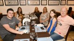 Foto de la galería: Noche de sábado en el complejo gastronómico Mendieta