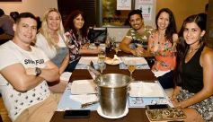 Foto de la galería: Noche de sábado en el complejo gastronómico Mendieta