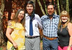 Foto de la galería: Colación de los chicos del Roque González: Felicitaciones egresados!!!