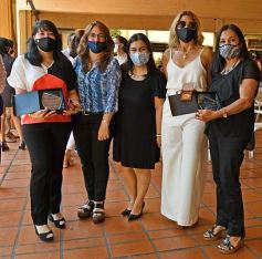 Foto de la galería: Colación de los chicos del Roque González: Felicitaciones egresados!!!
