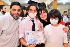 Foto de la galería: Colación de los chicos del Roque González: Felicitaciones egresados!!!