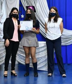 Foto de la galería: Colación de los chicos del Roque González: Felicitaciones egresados!!!