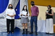 Foto de la galería: Colación de los chicos del Roque González: Felicitaciones egresados!!!