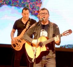 Foto de la galería: La Provincia homenajeó a Andresito con una transmisión de cinco horas en la que participaron 130 artistas