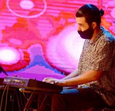 Foto de la galería: La Provincia homenajeó a Andresito con una transmisión de cinco horas en la que participaron 130 artistas