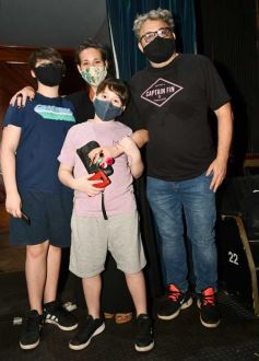 Foto de la galería: La Provincia homenajeó a Andresito con una transmisión de cinco horas en la que participaron 130 artistas