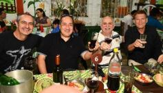 Foto de la galería: Los ex soldados de la clase 62 se reunieron en Posadas en un ritual anual donde celebran la amistad