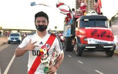 Foto de la galería: Hinchas de River recordaron la victoria ante Boca en Madrid con una caravana en Posadas