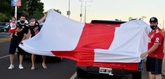 Foto de la galería: Hinchas de River recordaron la victoria ante Boca en Madrid con una caravana en Posadas
