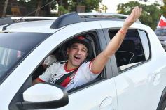 Foto de la galería: Hinchas de River recordaron la victoria ante Boca en Madrid con una caravana en Posadas