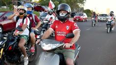 Foto de la galería: Hinchas de River recordaron la victoria ante Boca en Madrid con una caravana en Posadas