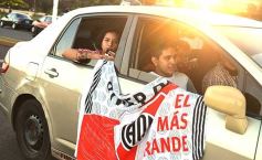 Foto de la galería: Hinchas de River recordaron la victoria ante Boca en Madrid con una caravana en Posadas