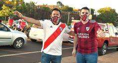 Foto de la galería: Hinchas de River recordaron la victoria ante Boca en Madrid con una caravana en Posadas