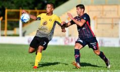 Sixto Fotografías. Deportes. Torneo Federal A - Se cortó la mala racha de Crucero